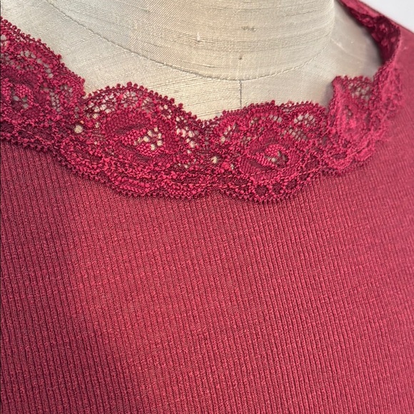 Primark Burgundy Lace Trim Short Sleeve Top - Picture 5 of 5